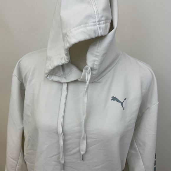 Puma crop hoodie size Medium. Long sleeves. - Picture 5 of 13